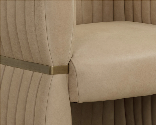 Tryor Lounge Chair