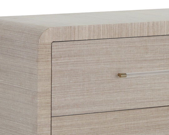 Selene Dresser
