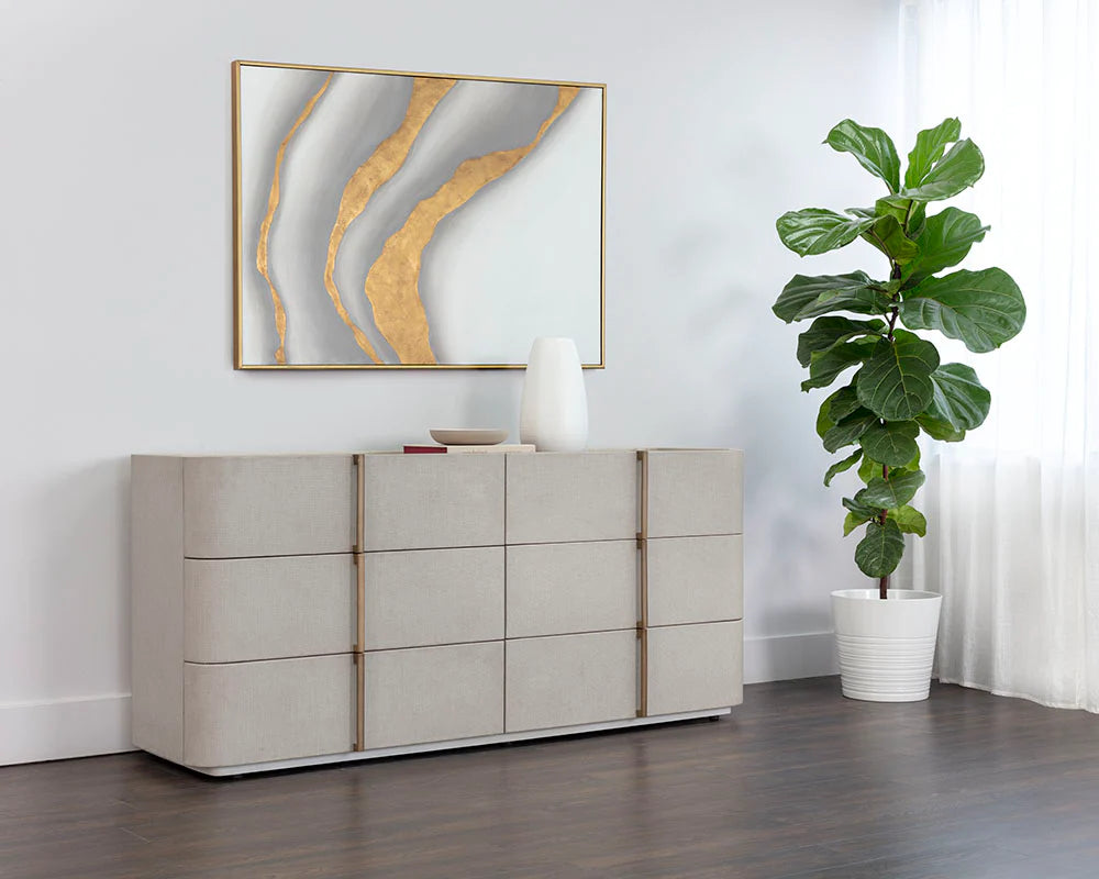 Zahara Dresser