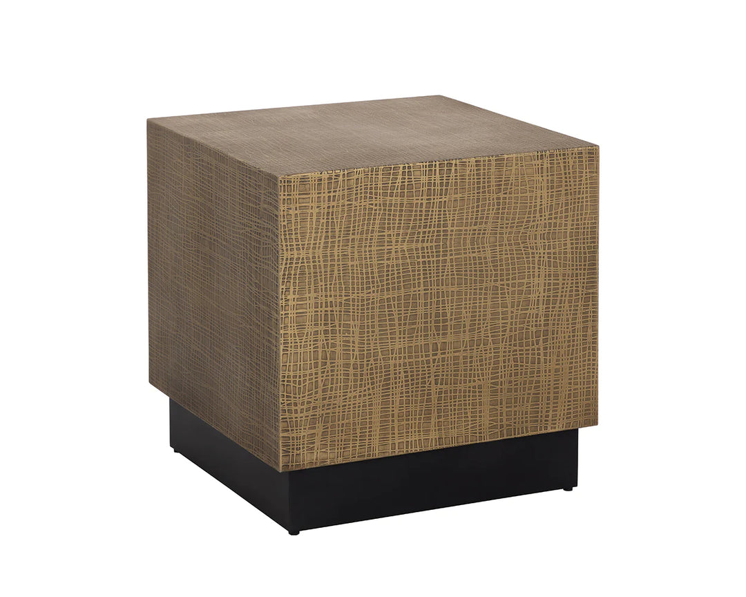 Geovana Side Table