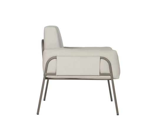 Izzy Outdoor Lounge Chair